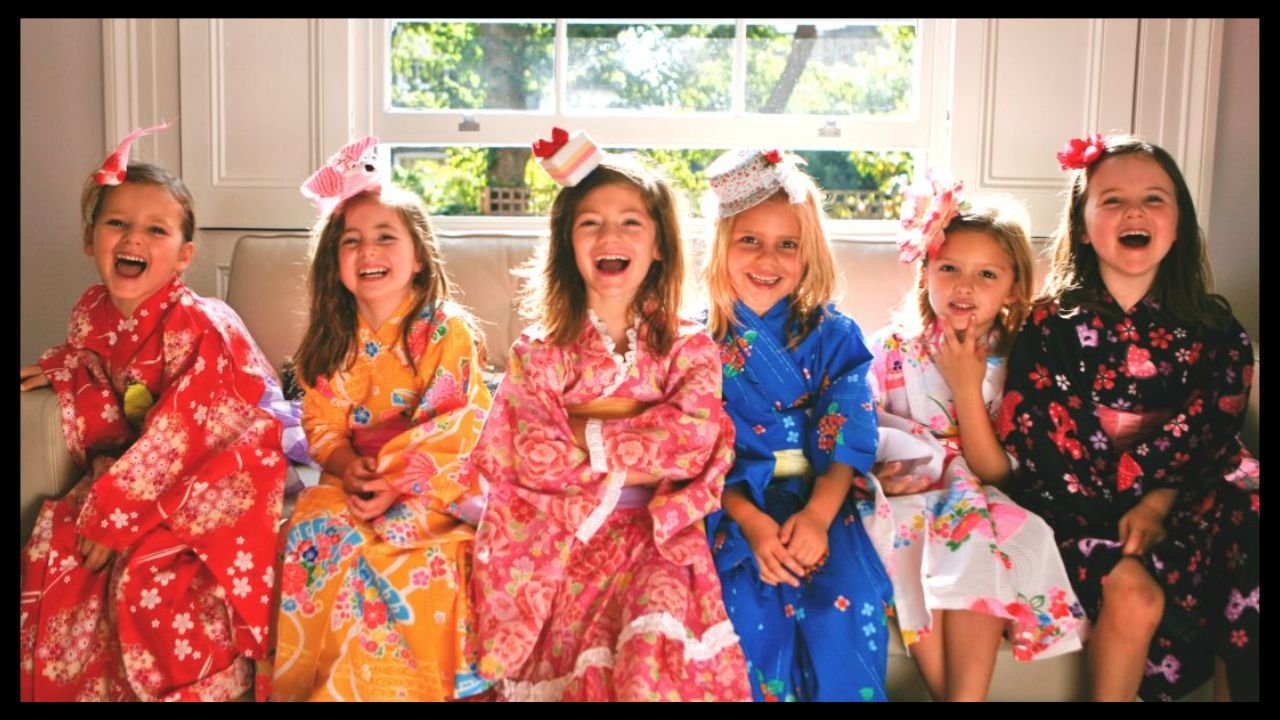 kimono party